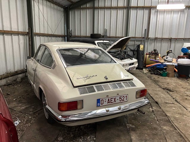 Vw - karman ghia - oldtimer - afbeelding 34 van  45