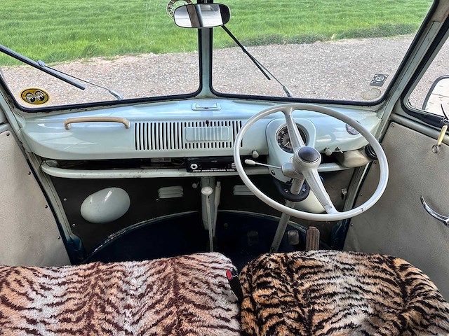 Vw - t1 camper - oldtimer - afbeelding 20 van  77