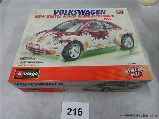 Vw beetle 1:18 burago - afbeelding 1 van  3