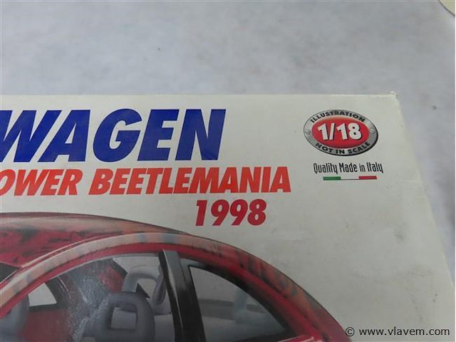 Vw beetle 1:18 burago - afbeelding 2 van  3