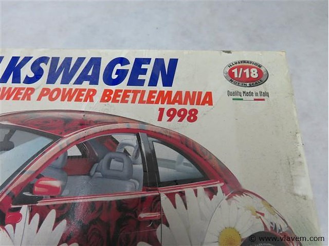 Vw beetle 1:18 burago - afbeelding 2 van  3