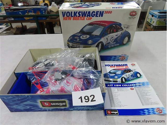 Vw beetle 1:24 burago - afbeelding 1 van  3