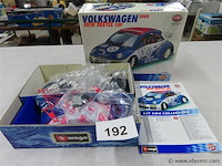 Vw beetle 1:24 burago - afbeelding 1 van  3