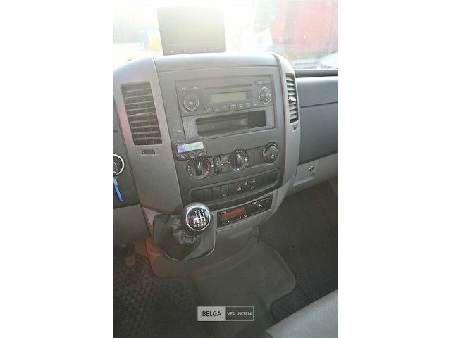 Vw crafter vrachtwagen - afbeelding 2 van  27