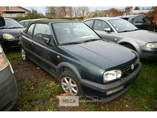 Vw golf cabriolet enkel voor vergunninghouders en erkend centrum voor verschroting - afbeelding 3 van  7