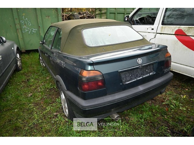 Vw golf cabriolet enkel voor vergunninghouders en erkend centrum voor verschroting - afbeelding 5 van  7