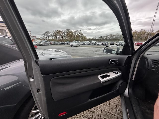 Vw golf,2003 - afbeelding 31 van  32