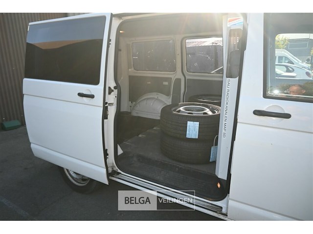 Vw kombi - afbeelding 18 van  25