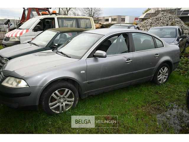 Vw passat enkel voor vergunninghouders en erkend centrum voor verschroting - afbeelding 4 van  11