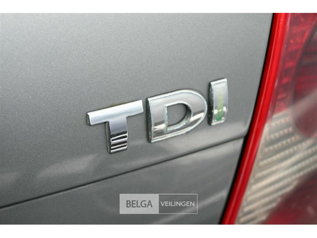 Vw passat enkel voor vergunninghouders en erkend centrum voor verschroting - afbeelding 9 van  11