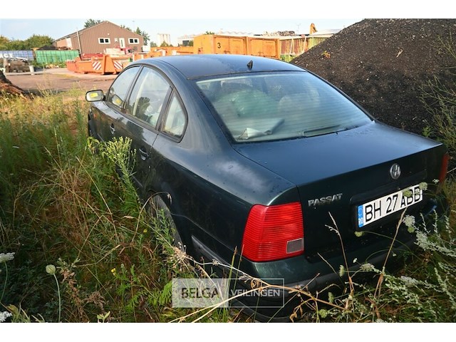 Vw passat, enkel voor vergunninghouders en erkende centra voor verschrotting - afbeelding 4 van  7
