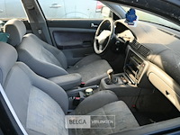 Vw passat, enkel voor vergunninghouders en erkende centra voor verschrotting - afbeelding 7 van  7