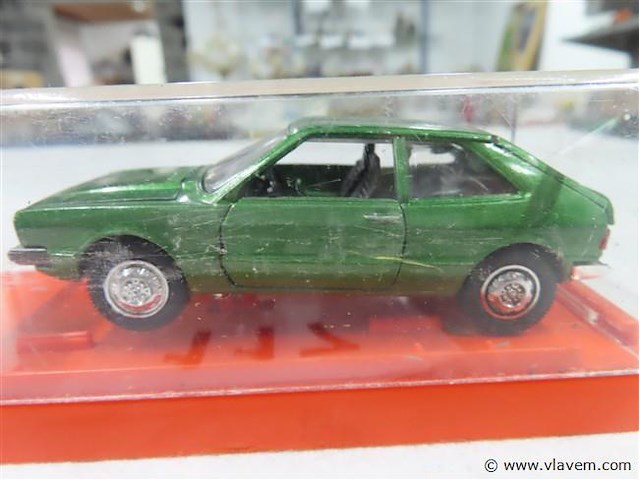 Vw passat - afbeelding 2 van  3