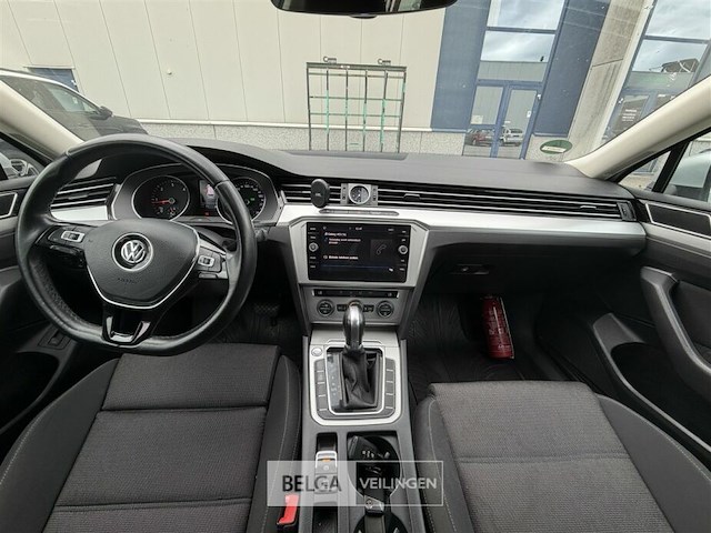 Vw passat - afbeelding 3 van  33
