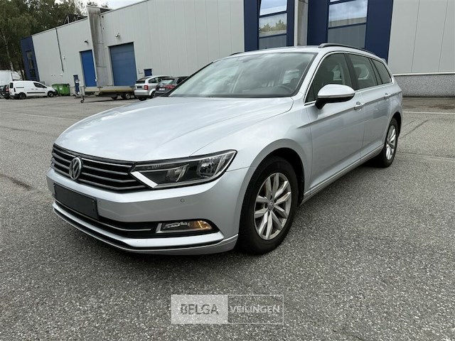 Vw passat - afbeelding 1 van  33