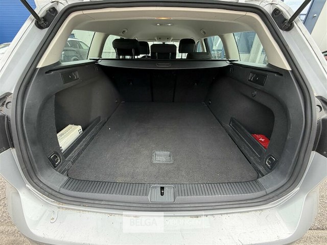 Vw passat - afbeelding 12 van  33