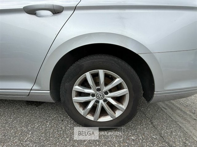 Vw passat - afbeelding 28 van  33