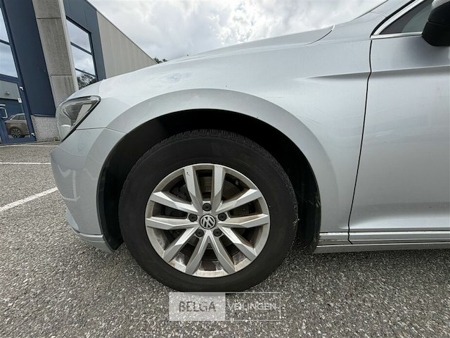 Vw passat - afbeelding 29 van  33