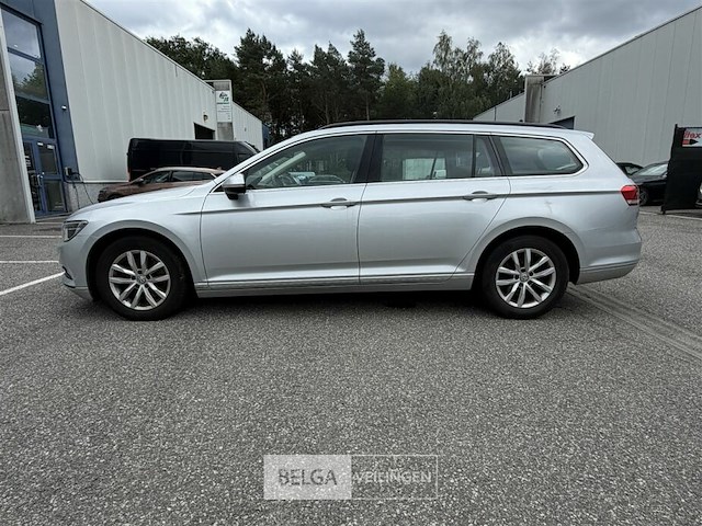 Vw passat - afbeelding 33 van  33