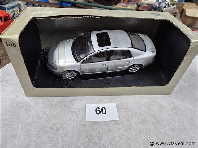 Vw phaeton - afbeelding 1 van  3