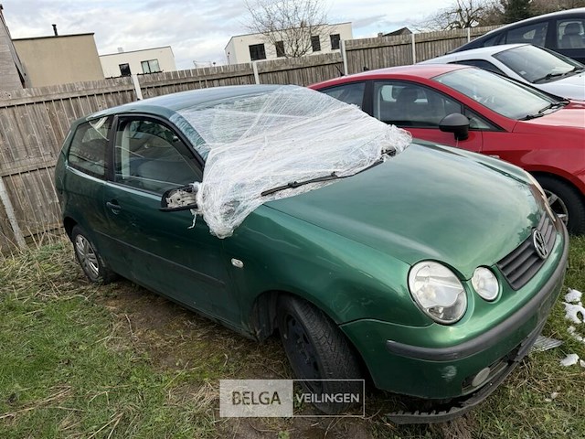 Vw polo, enkel voor vergunninghouders en erkende centra voor verschrotting - afbeelding 1 van  8