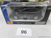 Vw touareg - afbeelding 1 van  3