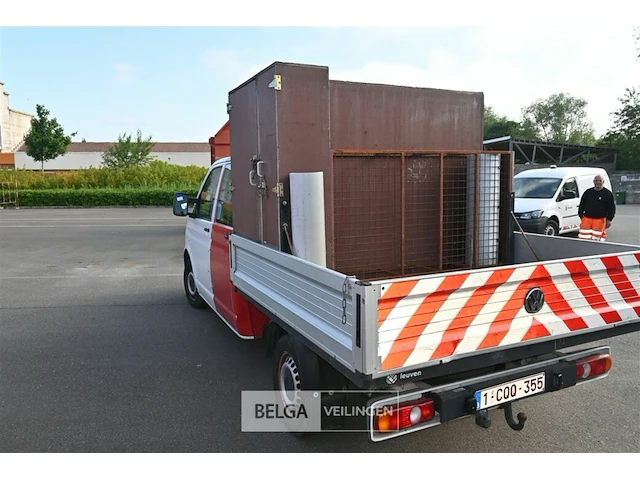 Vw transporter lichte vrachtwagen - afbeelding 18 van  26