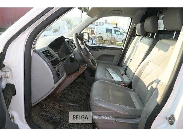 Vw transporter lichte vrachtwagen - afbeelding 24 van  25