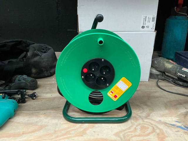 Vynckier 3x1,5 mm2 verlengkabelhaspel - afbeelding 2 van  6