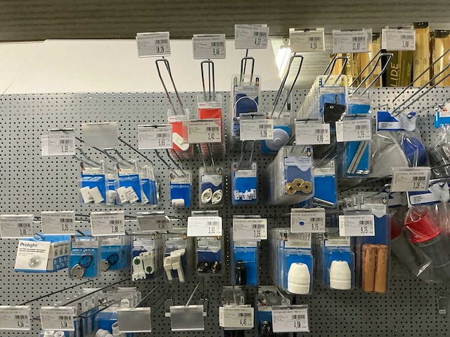 Vynckier/profile/legrand partij fittings, armaturen, stekkers en koppelstekkers - afbeelding 8 van  15