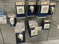 Vynckier/profile/legrand partij fittings, armaturen, stekkers en koppelstekkers - afbeelding 14 van  15