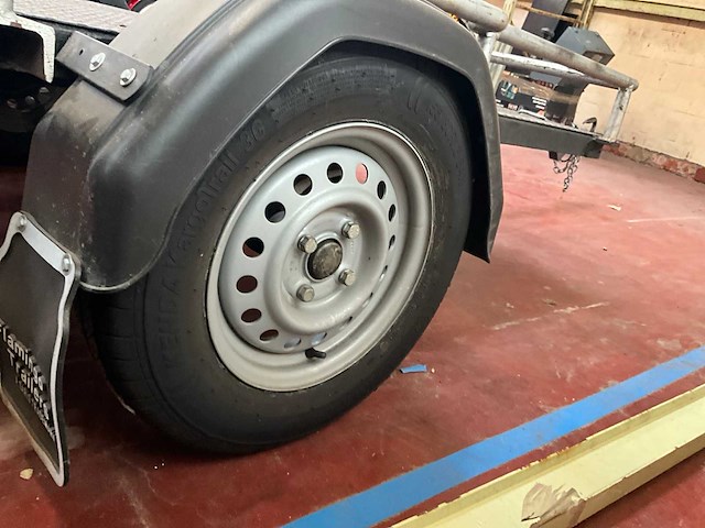 W winterhof aanhangwagen - afbeelding 4 van  11