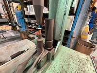 Wabco festo pneumatisch ponsmachine voor remblokken - afbeelding 4 van  8