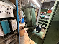 Wabco festo pneumatisch ponsmachine voor remblokken - afbeelding 6 van  8