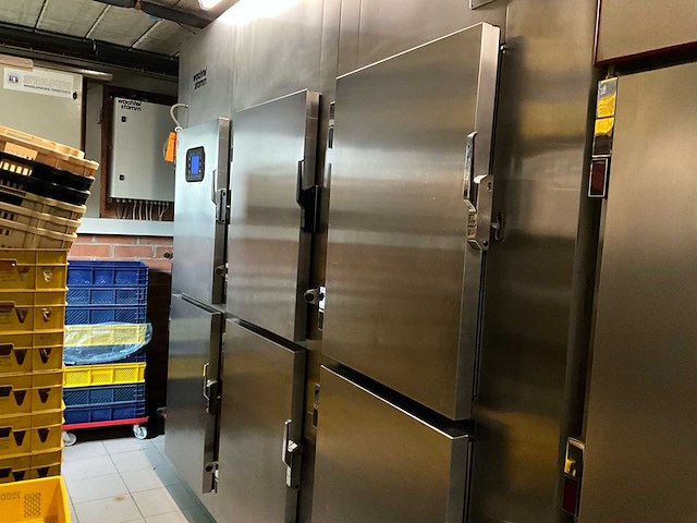 Wachtel stamm octopus professionele inox shockvriezer / snelkoeler (4-deurs) - afbeelding 1 van  11