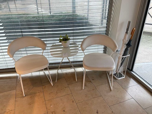 Wachtkamerstoel met salontafel en paraplubak (2x) - afbeelding 1 van  3