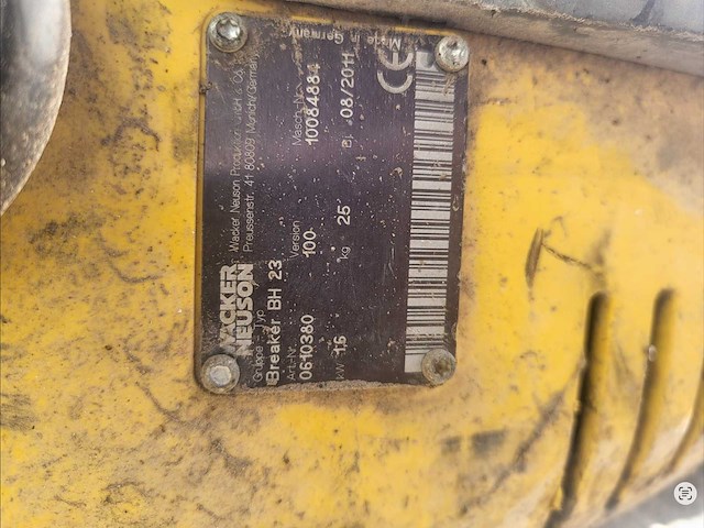 Wacker neuson bh 23 ongeteste thermische sloophamer - afbeelding 4 van  4