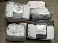 Walra mix kavel diverse dekbedden - afbeelding 1 van  9