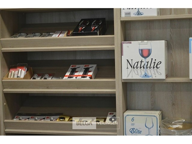 Wand voor wijnflessen en glazen [zelf te demonteren] 274x193x45 cm - afbeelding 2 van  4