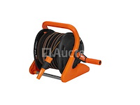 Wanddispenser met tuinslang kraft&dele
