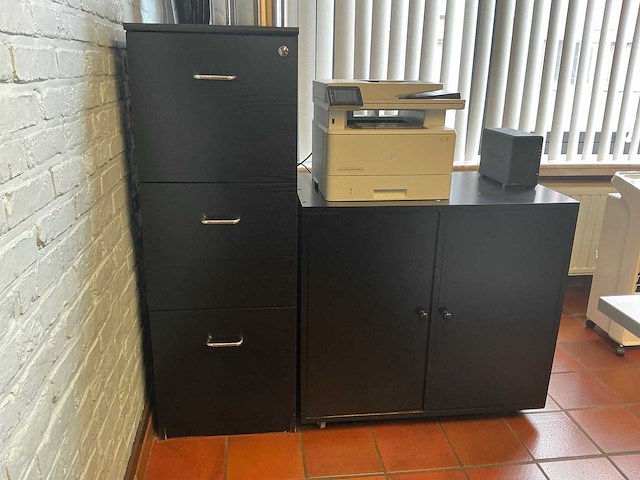 Wandkast en dossierkast - afbeelding 1 van  3