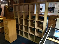 Wandkast met vakjes (182 x 182 x d39 cm)