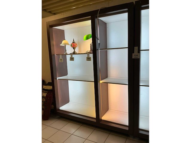Wandkast met verlichting (2x) - afbeelding 3 van  4