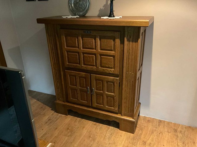 Wandkast - afbeelding 1 van  1