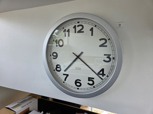 Wandklok karlsson - afbeelding 1 van  2
