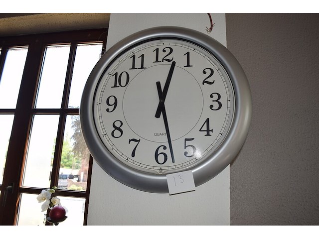 Wandklok quartz - afbeelding 1 van  2