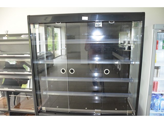 Wandkoeling ggm gastro 3 deuren afm. 150x200 - afbeelding 4 van  8