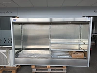 Wandkoeling in inox met uitgebouwde koelgroep...