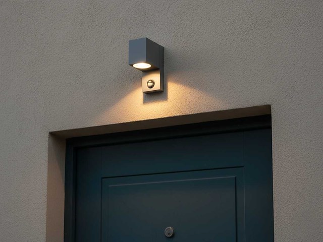 Wandlamp gu10 fitting zand zwart waterdicht met sensor - afbeelding 5 van  8