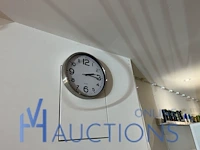 Wandmagneetbord met spiegel en wandklok - afbeelding 3 van  3